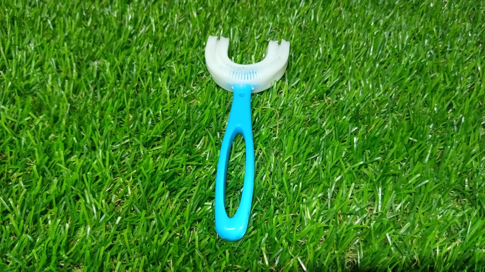 4003 U-Shaped Toothbrush for Kids Manual Whitening Toothbrush Silicone Brush Head for Kids Children Infant Toothbrush For 2-6 Years DeoDap 4003 U-Shaped Toothbrush for Kids Manual Whitening Toothbrush Silicone Brush Head for Kids Children Infant Toothbrush For 2-6 Years DeoDap